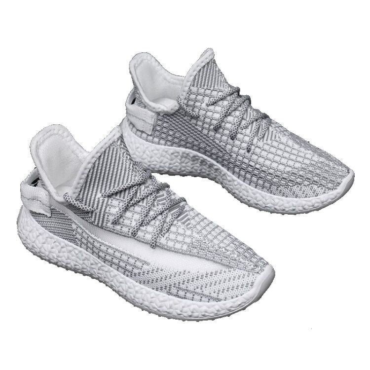 Breathable mesh flying shoes