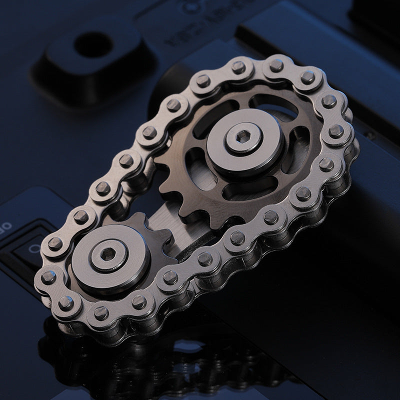 Chain - toothed flywheel finger top