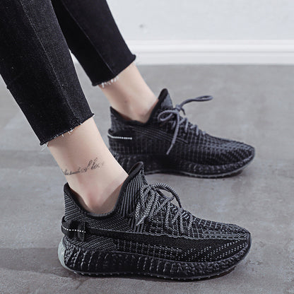 Breathable mesh flying shoes
