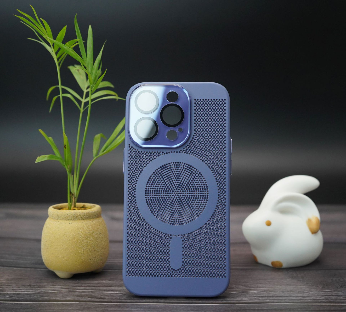 Crystal Fine Hole Heat Dissipation Magnetic Suction Phone Case
