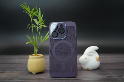 Crystal Fine Hole Heat Dissipation Magnetic Suction Phone Case