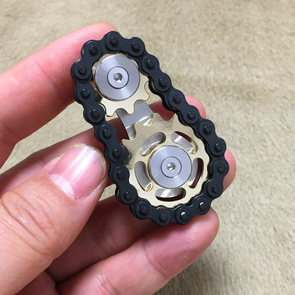 Chain - toothed flywheel finger top